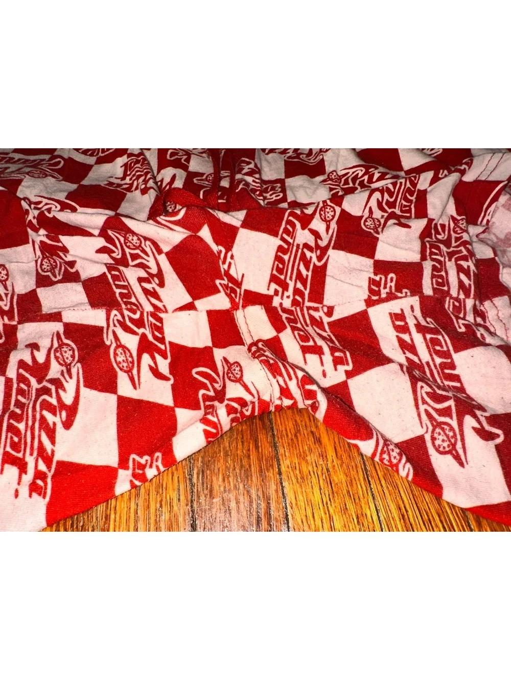 Men’s Large Disney's Pixar Toy Story Pizza Planet Checkered Lounge Shorts in Red